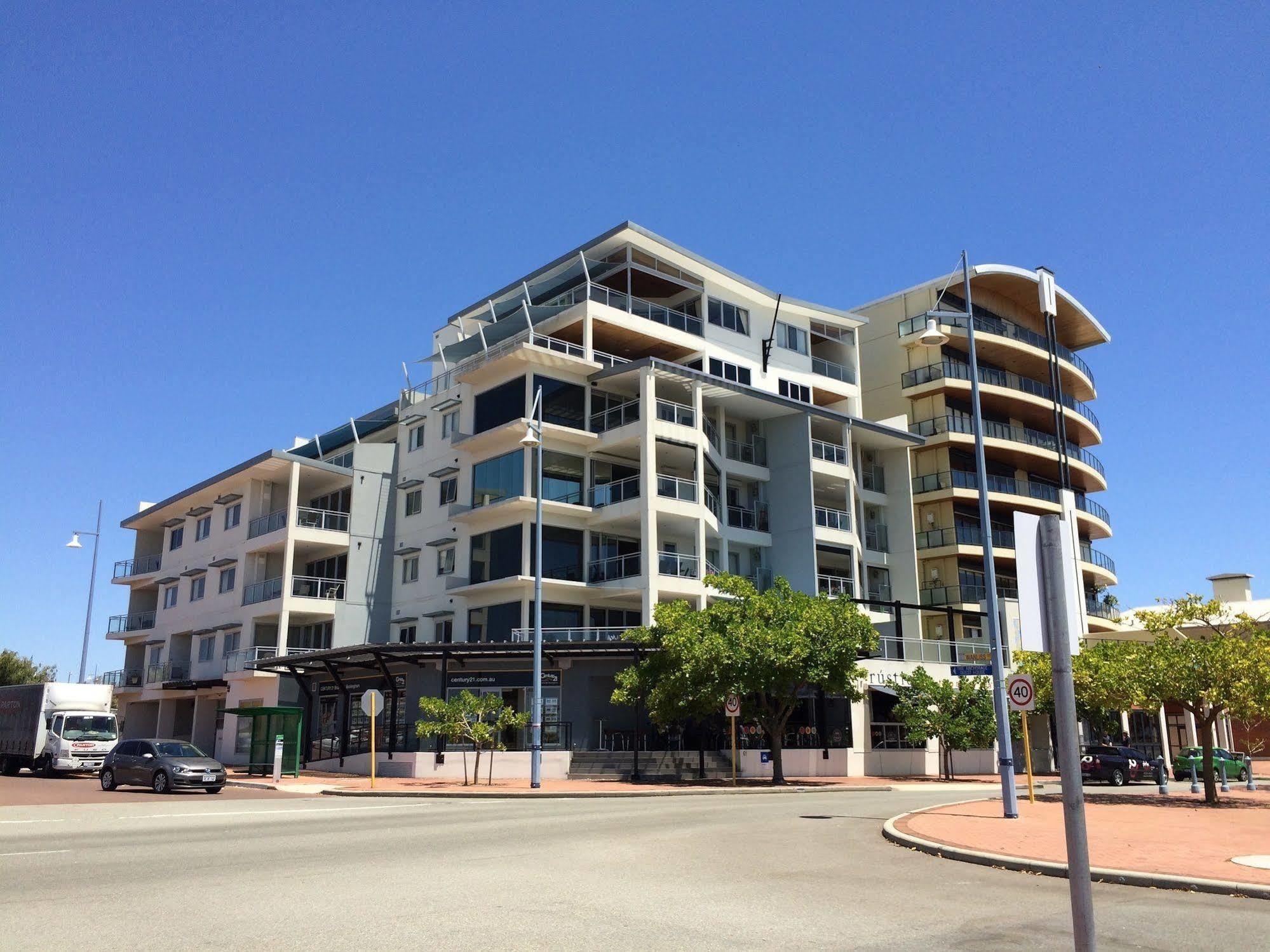 Spinnakers By Rockingham Apartments Eksteriør bilde